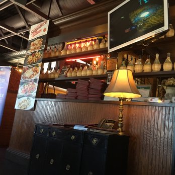 East Side Mario's - Italian Near Me - Mississauga, Ontario