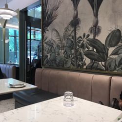 Nono’s - Interior of restaurant