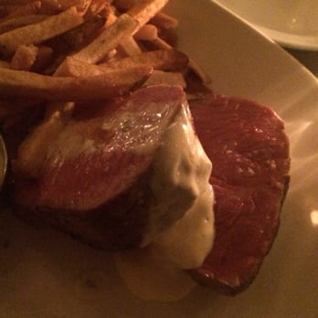 Red Cow - Medium rare more on the rare side New York strip with Béarnaise sauce - French Near Me - Seattle, Washington Red Cow - Medium rare more on the rare side New York strip with Béarnaise sauce - French Near Me - Seattle, Washington