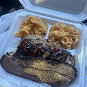 Lucky Cat BBQ - taster - Food Trucks Near Me - North Las Vegas, Nevada Lucky Cat BBQ - taster - Food Trucks Near Me - North Las Vegas, Nevada