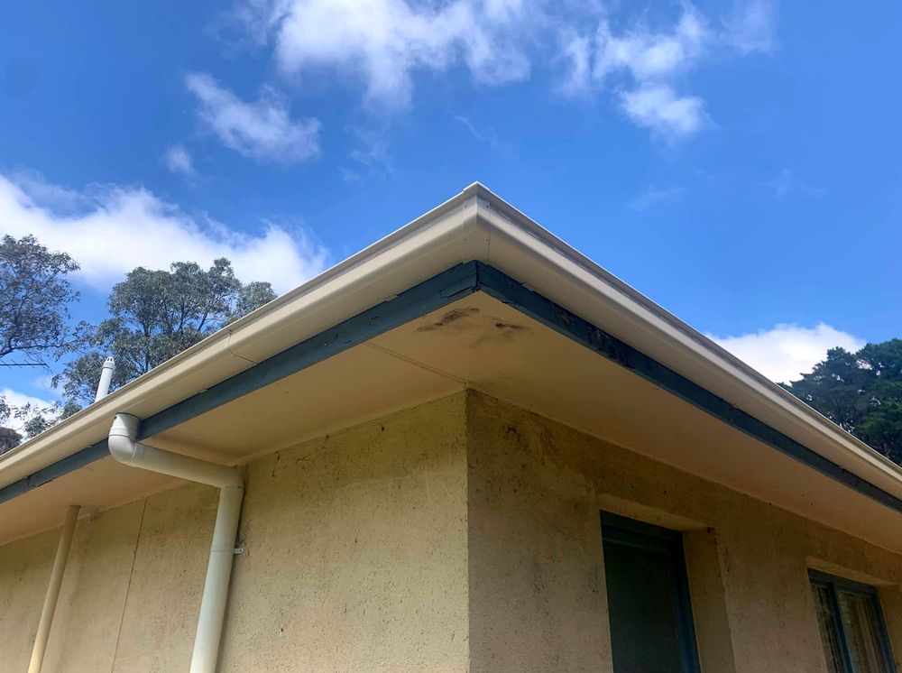 Slide of Fruitvale Roofing