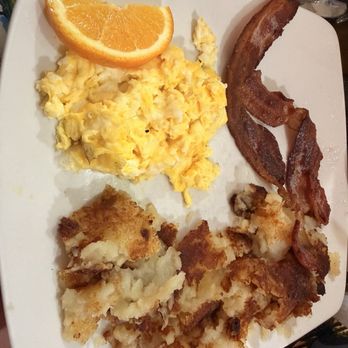 Addy’s Diner - 2 eggs, bacon and home fries-it also comes with toast but I'm gluten free - Diners Near Me - Cleveland, Ohio