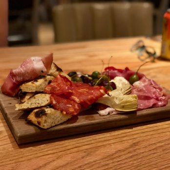 Nightingale - Live/Raw Food Near Me - Vancouver, British Columbia