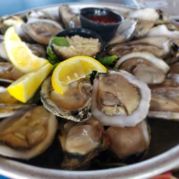 RipTydz - 2 dozen oysters that were huge! - Seafood Near Me - Myrtle Beach, South Carolina