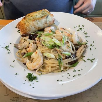 Cod & Capers Seafood - Shrimp scampi - Seafood Near Me - North Palm Beach, Florida Cod & Capers Seafood - Shrimp scampi - Seafood Near Me - North Palm Beach, Florida
