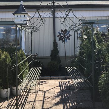 Oakland Nursery - the entrance to oakland nursery - Nurseries & Gardening Near Me - Dublin, Ohio