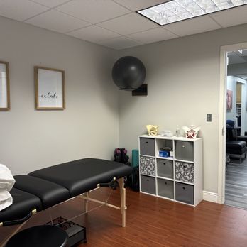 Rooted Wellness Physical Therapy - Physical Therapy Near Me - South Miami, Florida Rooted Wellness Physical Therapy - Physical Therapy Near Me - South Miami, Florida