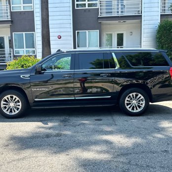 Limo for LA - aide view of our beautiful SUV - Limos Near Me - Panorama City, California Limo for LA - aide view of our beautiful SUV - Limos Near Me - Panorama City, California
