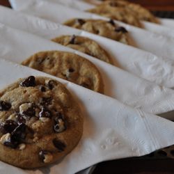 Made fresh daily, indulge in our gooey and warm chocolate chip cookies that are always fresh and ready in a marble jar.