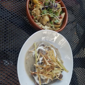 Barcelona - Costillas (short rib) & Ensalada de Alcachofas (artichoke salad) - Spanish Near Me - Columbus, Ohio Barcelona - Costillas (short rib) & Ensalada de Alcachofas (artichoke salad) - Spanish Near Me - Columbus, Ohio