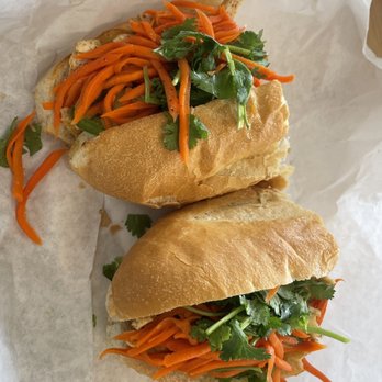 Kitten and Pinky - Tofu Banh Mi - Vietnamese Near Me - Pacifica, California