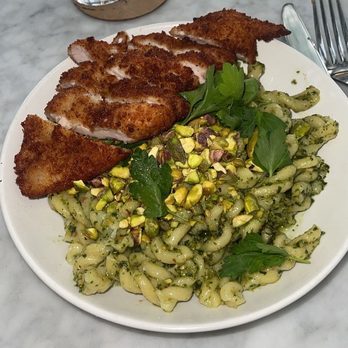 Gemelle - Crispy chicken added to pesto pistachio pasta. Absolutely delicious - Italian Near Me - Fort Worth, Texas Gemelle - Crispy chicken added to pesto pistachio pasta. Absolutely delicious - Italian Near Me - Fort Worth, Texas