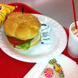 The Broadway Star Cafe - BLT and Chips