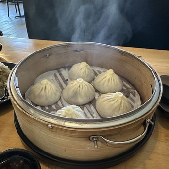 Dumpling World - Pork xiao long bao - Chinese Near Me - Austin, Texas Dumpling World - Pork xiao long bao - Chinese Near Me - Austin, Texas