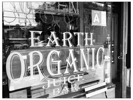 Earth Organic Juice Bar by null