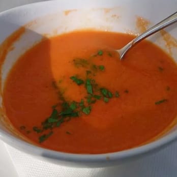 Cafe Menta - Paprika Tomaten Suppe - Cafes Near Me - Vienna, 9