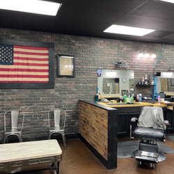 Old World Barber Shop MV