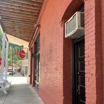 6th & Cedar Espresso Bar - Cocktail Bars Near Me - Wallace, Idaho