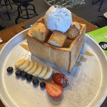 U :Dessert Story - Honey Brick Toast - Desserts Near Me - Berkeley, California