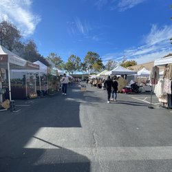 HEAD WEST Marketplace