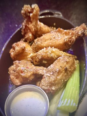 Bar Louie by null