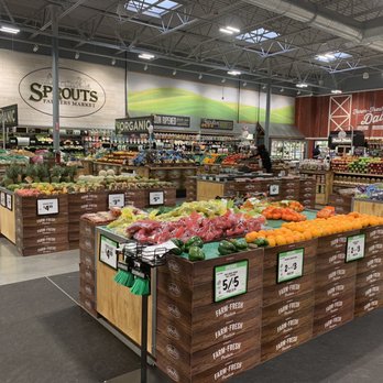 Sprouts Farmers Market - Produce area looks so colorful & inviting! - Grocery Near Me - Miramar, Florida
