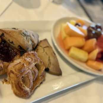 Smith's Landing Seafood Grill - Pastries and fresh fruit - Seafood Near Me - Antioch, California Smith's Landing Seafood Grill - Pastries and fresh fruit - Seafood Near Me - Antioch, California
