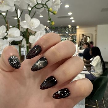 2EM Nail Place - Short gel x nail w/ art - Nail Salons Near Me - Irvine, California
