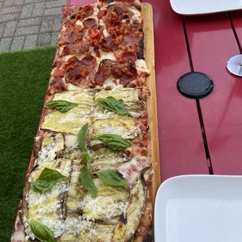 Qua Pizza - Pomodoro Pizza and Parmigiana Pizza - Pizza Near Me - Manasquan, New Jersey