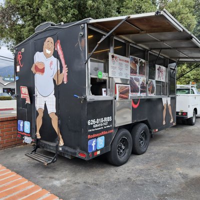 Rodney's Ribs Food Truck by null