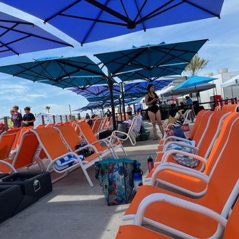 Wild Rivers - Plenty of chairs for early arrivals. - Water Parks Near Me - Irvine, California