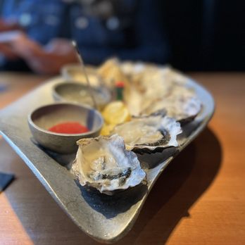 Larsen's Grill - Fresh Oysters on the Half Shell - Steakhouses Near Me - Oxnard, California