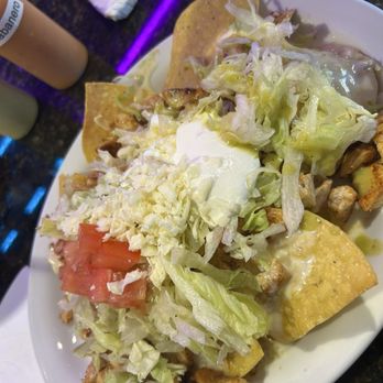 Poblanos Mexican Grill - Fiesta grilled chicken nachos - Mexican Near Me - Oviedo, Florida Poblanos Mexican Grill - Fiesta grilled chicken nachos - Mexican Near Me - Oviedo, Florida