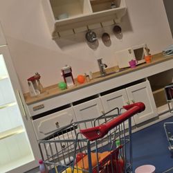 Lily & Liam - Kitchen area