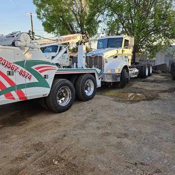 Moctezuma Towing Services - Los Angeles Towing Services for Heavy Trucks - Towing Near Me Moctezuma Towing Services - Los Angeles Towing Services for Heavy Trucks - Towing Near Me