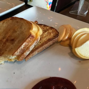 Four Cafe - Grilled cheese - New American Near Me - Los Angeles, California Four Cafe - Grilled cheese - New American Near Me - Los Angeles, California