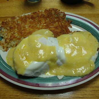 Dottie's Hometown Cafe - Eggs benedict - highly recommended by the front desk at our hotel! - Diners Near Me - Grand Rapids, Minnesota