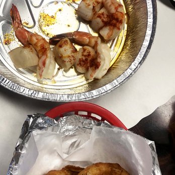 Crab and Seafood Shack - Onion Rings (10/10) and Shrimp and Scallops (7/10) - TINY PORTION for $23!! - Seafood Near Me - Wildwood, New Jersey Crab and Seafood Shack - Onion Rings (10/10) and Shrimp and Scallops (7/10) - TINY PORTION for $23!! - Seafood Near Me - Wildwood, New Jersey