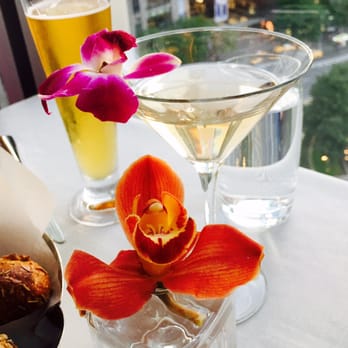 Robert - signature drink "isabell"  amazing service incredible view - New American Near Me - New York, New York
