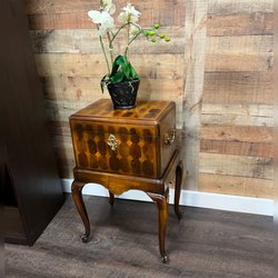 End table