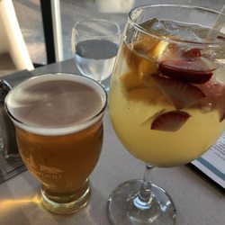 Acqua Restaurant & Bar - Beer and sangria~