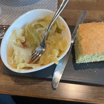 Willows & Pine - Cornbread and Cabbage - Cajun/Creole Near Me - Oakland, California