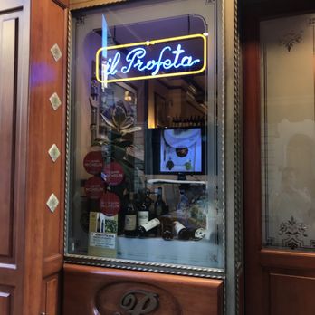Il Profeta - Front window - Tuscan Near Me - Florence, FI