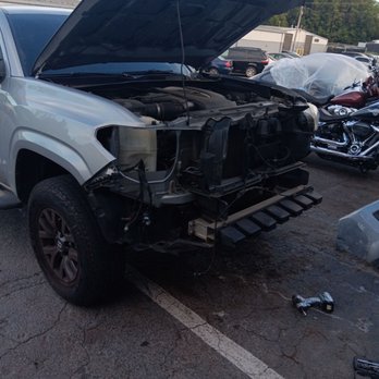 Toyota South Atlanta - Clearly broken bumper brackets - Car Dealers Near Me - Morrow, Georgia Toyota South Atlanta - Clearly broken bumper brackets - Car Dealers Near Me - Morrow, Georgia