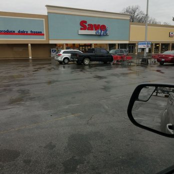 Save A Lot - a car parked in front of a store - Grocery Near Me - Shelbyville, Kentucky Save A Lot - a car parked in front of a store - Grocery Near Me - Shelbyville, Kentucky