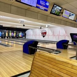 Ten Pin Lanes - Lots of lanes