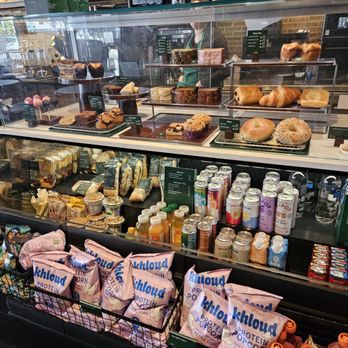 Starbucks - Food optiona Feb 2026 - Coffee & Tea Near Me - Encino, California Starbucks - Food optiona Feb 2026 - Coffee & Tea Near Me - Encino, California