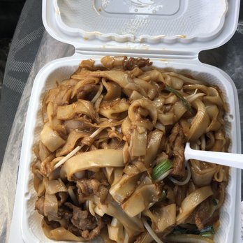 Tasty Chinese Kitchen - Beef chow fun(9.75) - Chinese Near Me - Newark, California