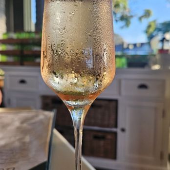 Queenstown Del Mar - Sparkling rose, Alliant Cremant - Burgers Near Me - Del Mar, California Queenstown Del Mar - Sparkling rose, Alliant Cremant - Burgers Near Me - Del Mar, California