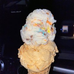 Hodgies Too Ice Cream - Halloween Candy and Leaf Pile